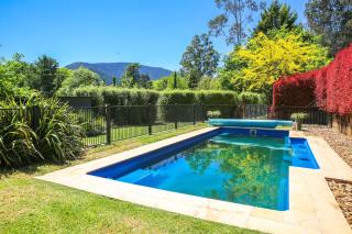 Haus On Houghs - Bright - 9