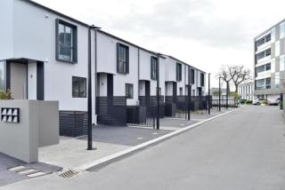 City Townhouse - 2BR Comfort, Private & Parking - Christchurch - 1