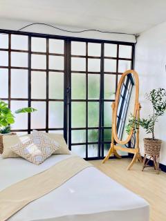 Modern Guesthouse Near Beach in Nasugbu, Batangas - Nasugbu - 0