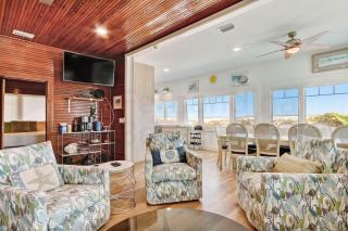 DogFriendly Beachfront Condo - 6
