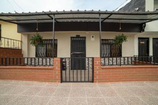 Casa de descanso Manantial del Eje - Quimbaya - 1