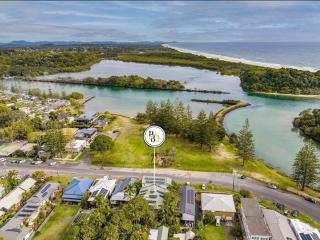 River View - Modern Living in a Vintage Apartment - Brunswick Heads - 0