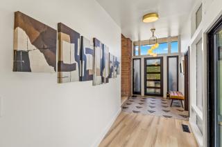 The Speakeasy - Sauna, Cold Plunge and Hot Tub - 1