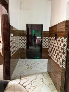 Anvi guest house - Mathura - 8