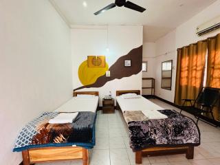 Camp Rhino Resort Kaziranga - Kuthari - 1