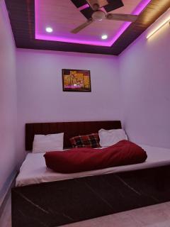 Shree Laxman Residency - Varanasi - 6