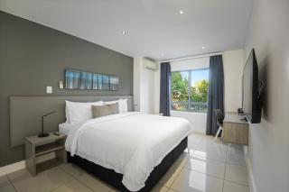 The Capital on Bath - 8