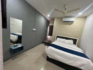 Tara Grand Luxury Rooms - - 5