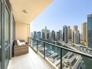 Serene 2BR Escape - Al Majara - Waterfront Stay - 8