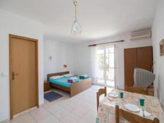 Apartments Boguvila - Studio with Terrace A4 - ST - Supetar - 2