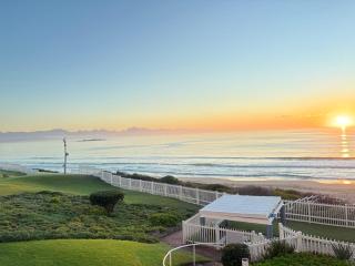 Te Waterkant 13 on Diaz Beach - Mossel Bay - 8