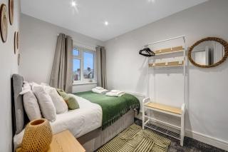 Spacious 4 bedroom 4 bath-Free Parking Great Links - Oxford - 5