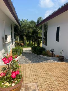 Sawasdee Home Stay Resort & Pool - 2