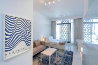 Vibrant Studio with Gym Access - 1