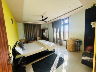 Ranghar Homestay Sivasagar - Sivasagar - 5