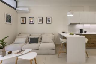 Sci-Fi Themed Studio in Koukaki - 5