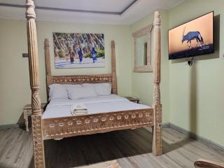 Nimmoh's Riverside Apartments with Pool & Breakfast - Nanyuki - 8