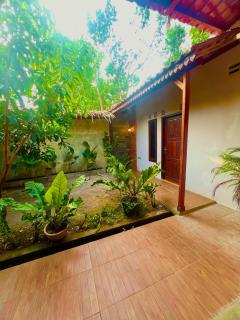 Homestay Omah Joglo - - 4