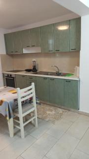 Hilltop Suites - 7