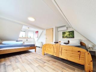 Zauberhafte Dachwohnung zum Träumen bei EuropaPark - Rheinhausen - 5