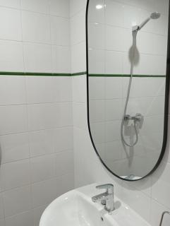 Habitaciones con baño propio y zonas compartidas - Palencia - 8