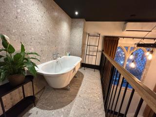 Crescent Place by Mansley - Cheltenham - 1