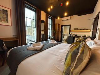 Crescent Place by Mansley - Cheltenham - 9
