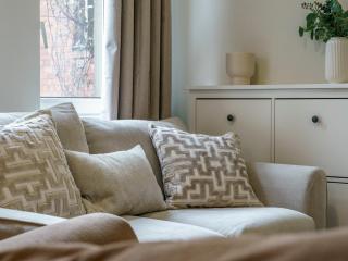 Pass the Keys Luxury 2 Bed Next to City Centre Queens Uni - Belfast - 2