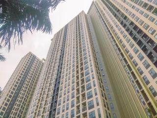 Nice and Elegant Studio at Transpark Cibubur Apartment By Travellio - Depok - 1