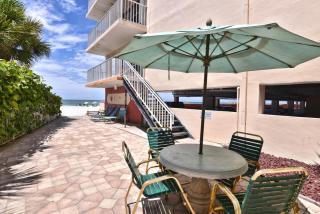 Holiday Villas II - Clearwater Beach - 4