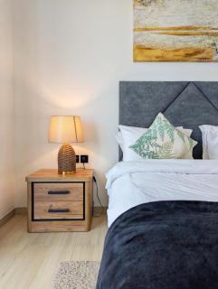 Modern Luxury Fully Furnished 1BH Apartment in Binghatt Nova JVC - Easy Access to JBR, Circle Mall & Dubai Hills Mall - 9