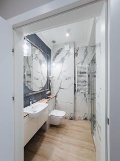 Pulaski Residence - 8