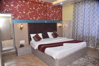 Hotel R S RESIDENCY - Varanasi - 8