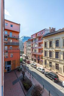 FUT26 Peaceful, stylish studio behind Corvin Plaza - 1