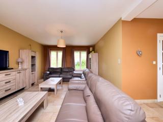 Stylish holiday home in Hastière with terrace - Les Journeux - 4