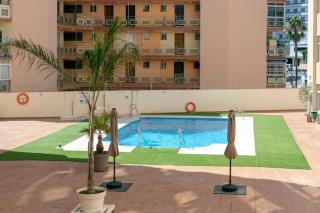 The Harmony Luxe Torremolinos City Center With seasonal pool Free wifi and Netflix BY NAMASTE ELITE - Torremolinos - 5