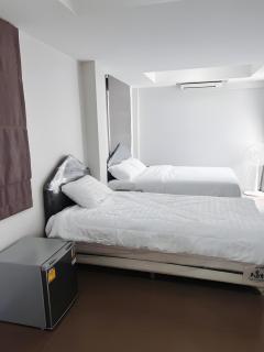 Mitr Inn The Grand Palace Bangkok - Mrt Samyot Station - 1