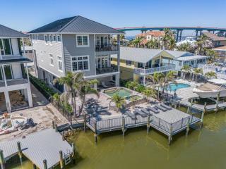 260 Coastal Luxe Retreat- 5BD 4,5BA, Pool & Spa, Water Views home - 5