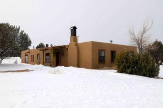 Rustic Cottage Rental Ideal for Secluded Glamping in New Mexico - Nogal - 0