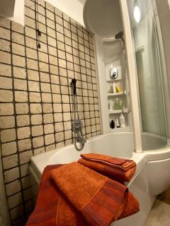 Adalbert House Central apartment on 2 levels - Milan - 9