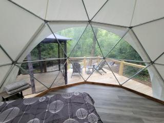 Pet-Friendly Glamping Dome Rental for Relaxing Escapes near Boone, NC - Purlear - 5