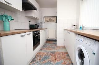 Junctions Way by Tŷ SA -3 bed in Newport - 1