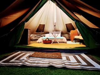 Creekside Glamping Heaven with Comfy Interior in Cosby, Tennessee - Cosby - 0