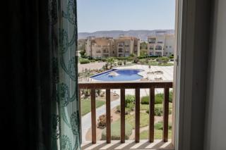 Exquisite 2 Bdr Apartment Waterside - 8