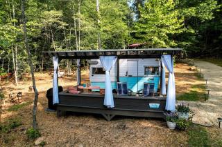 Dream Glamping at Adult-Only Vintage Camper Destination in Franklin, North Carolina - Franklin - 0