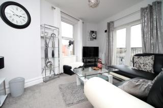 Stunning sea views - Barry's Retreat by Tŷ SA - Barry - 0