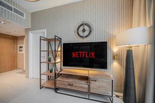 1BR Best Apartment in Sharjah - Sands of Aravia - 7