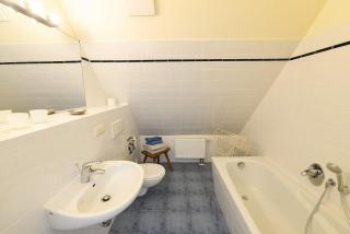 Ruegen-Ferienwohnung-7-am-Wasser-Gut-Grubnow-mit-Balkon-WLAN-und-Sauna - Grubnow - 4