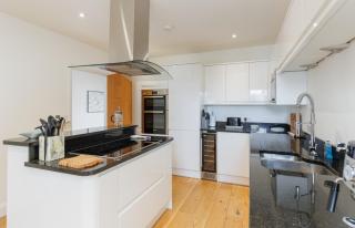 Creek View - A Tranquil Waterside Retreat with a Touch of Luxury and Pontoon - Wootton Bridge - 7