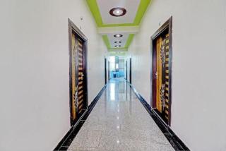 Hotel Om Palace - 0